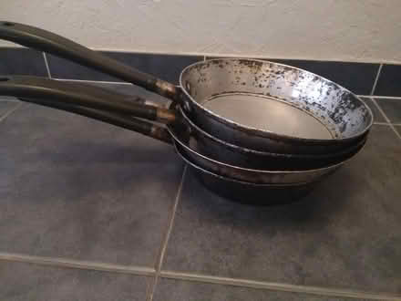 Photo of free Small frying Pans (Leighton buzzard LU7) #1