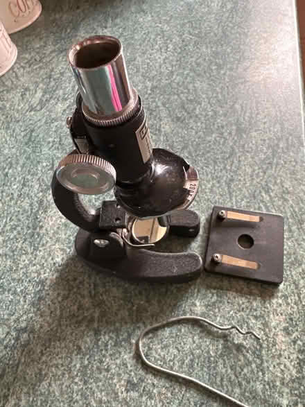 Photo of free Toy microscope with bits missing (Knaresborough HG5) #1