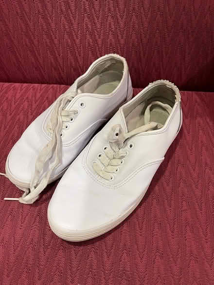 Photo of free Cheap sneakers (Kings Contrivance, Columbia) #1