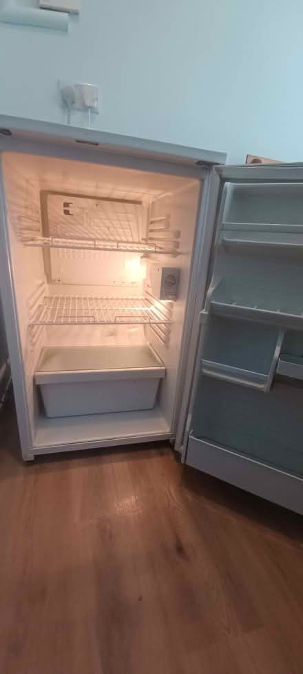 Photo of free Old (Vintage!) Fridge, good working order (Dyke Road area BN1) #1