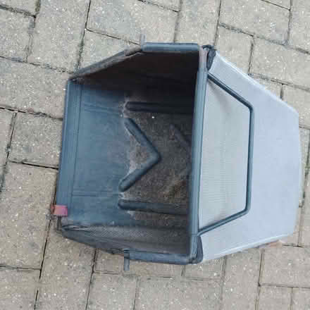 Photo of free Grass box Honda isy mower (South Croydon CR2) #1