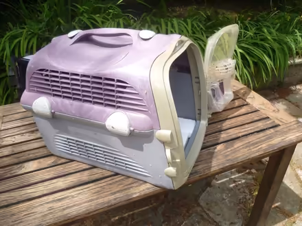 Photo of free cat carrier (or puppy) (Runcton PO20) #1