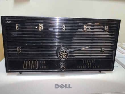 Photo of free Old Tube Radio (Maynard) #1