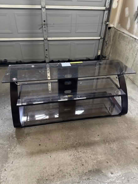 Photo of free Side Table; Bench, TV Stand/Table (Pickering (Whites and Finch)) #1