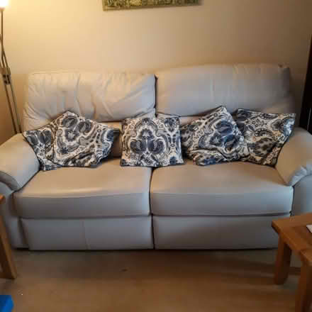 Photo of free 2 piece leather suite (Endmoor LA7) #2