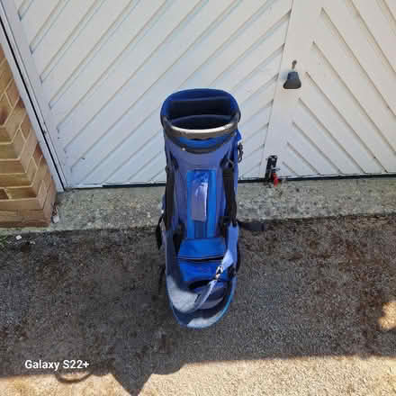 Photo of free Golf bag (Walton-on-Thames KT12) #2