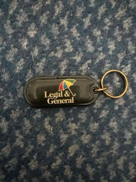 Photo of free Pound coin holder keyring (Ashford TW15) #1