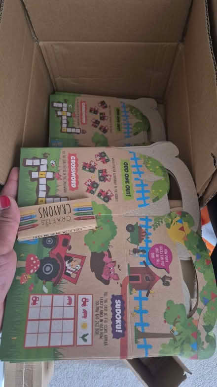 Photo of free Craftis children's party boxes and crayons (Lion Gate TW9) #1