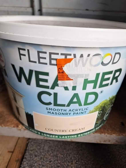 Photo of free Masonry Paint (Moneyreagh BT23) #1