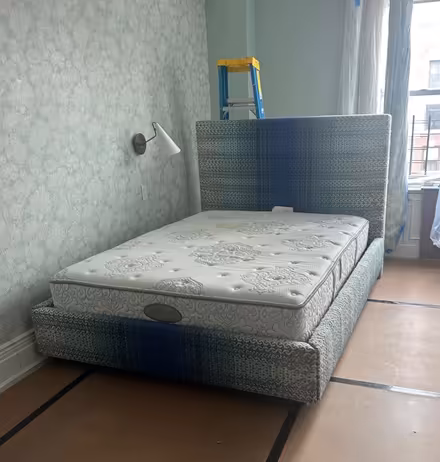 Photo of free Queen Bed (975 Park Avenue) #1