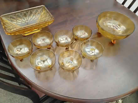 Photo of free Dessert bowls, plus matching larger bowl plus oblong fruit b (Bordon GU35) #3