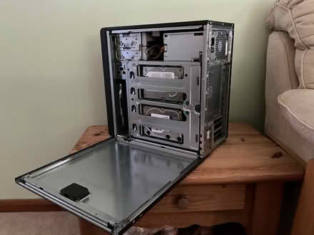 Photo of free Fujitsu Primergy TX100 Server (Hertford SG14) #4