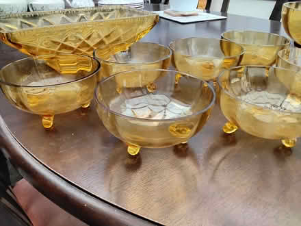 Photo of free Dessert bowls, plus matching larger bowl plus oblong fruit b (Bordon GU35) #1