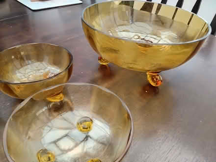 Photo of free Dessert bowls, plus matching larger bowl plus oblong fruit b (Bordon GU35) #2