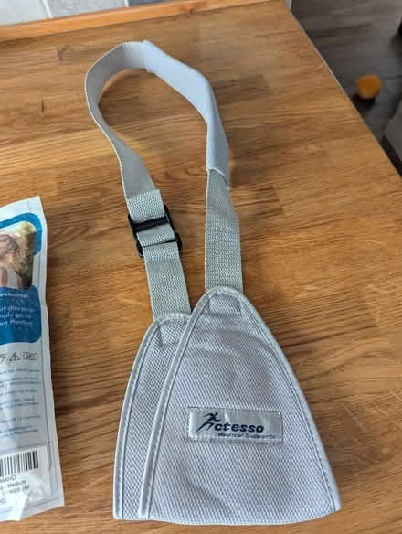 Photo of free Adjustable arm sling (Grangeway area NN10) #3