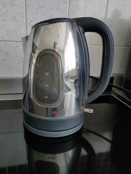 Photo of free Brevillle electric kettle (Daws Hill HP11) #1