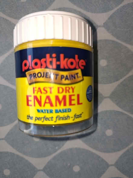Photo of free Yellow Multipurpose Craft Paint (Hangleton BN3) #1