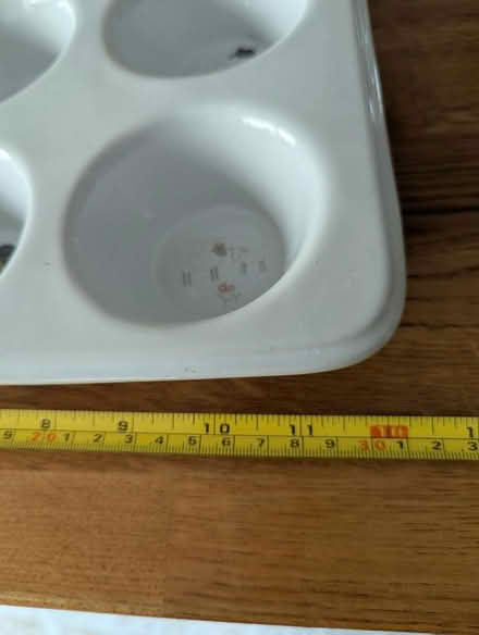 Photo of free Ceramic muffin / Yorkshire pud tray never used (Grangeway area NN10) #3