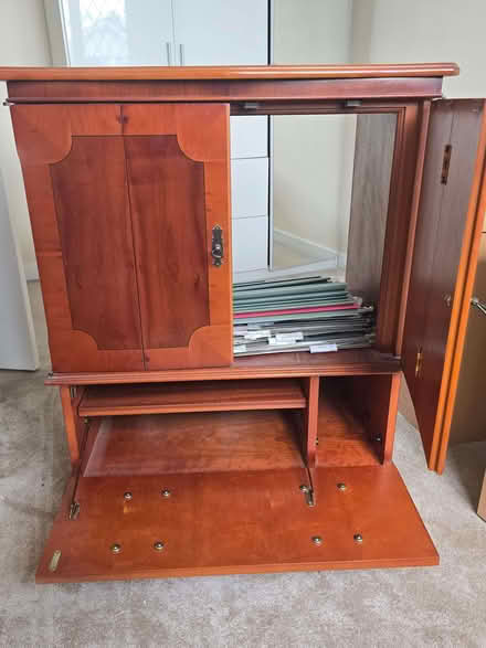 Photo of free Book cabinet/storage cabinet (Bramhall SK7) #1