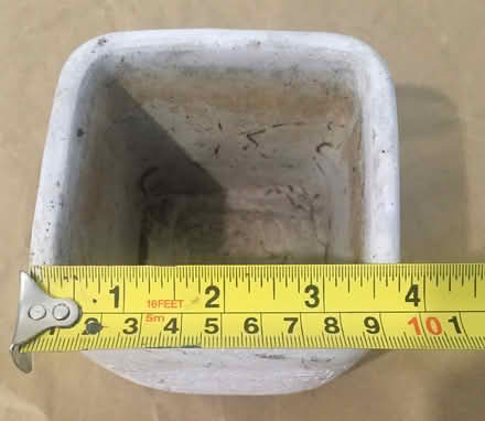 Photo of free Small plant pots (Shoreditch) #4