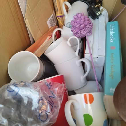 Photo of free Various kitchen ware (Morden SM4) #1