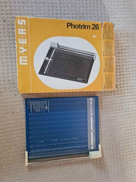 Photo of free Small photo trim paper cutter (Lewes BN7) #2