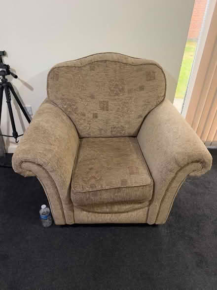Photo of free Single seater chair (Hamilton LE5) #1