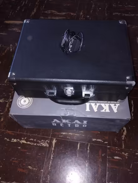 Photo of free Akai Turntable (Bedford, MK40) #1