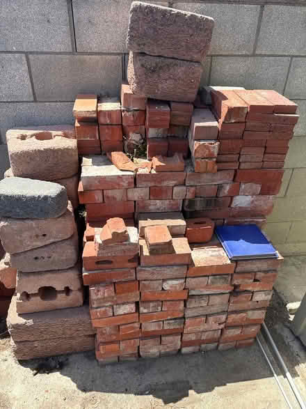 Photo of free Bricks, Blocks, tiles (Near Mission and Mesa Dr) #1