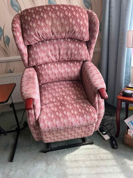 Photo of free riser recliner chair (Aigburth L17) #2