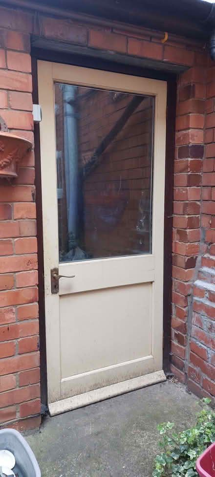 Photo of free Windows and doors (Oswestry SY11) #2