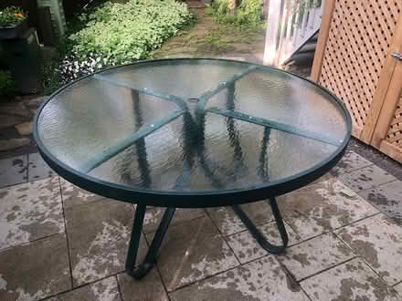Photo of free large patio table (K1L 5Y3) #1