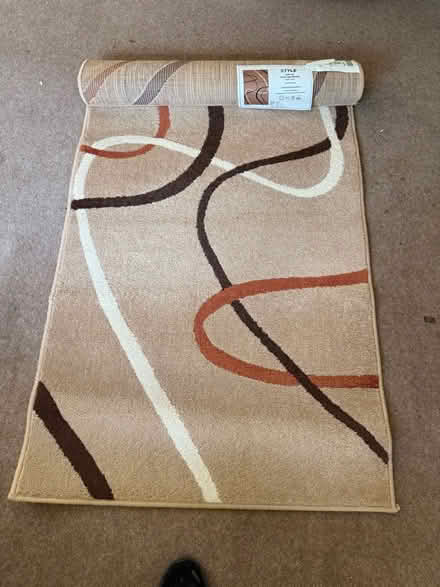 Photo of free Rug 80x150 (Broxbourne EN10) #1