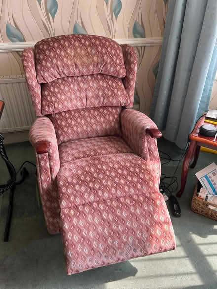 Photo of free riser recliner chair (Aigburth L17) #1