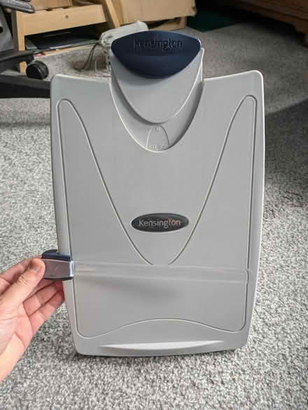 Photo of free A4 document holder (Glasgow G44) #2