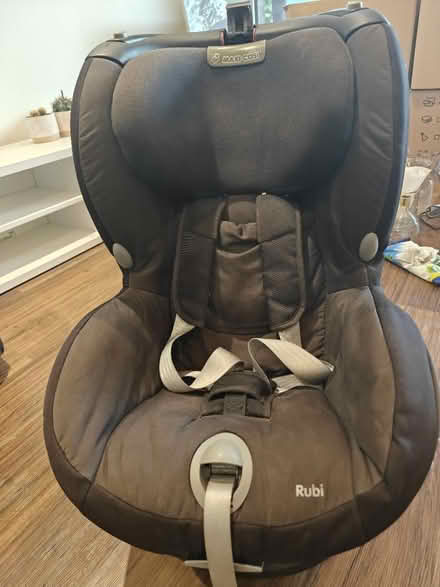 Photo of free Kids car chair (W3 8FB) #1