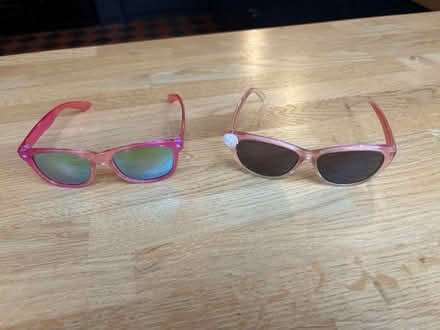 Photo of free Young girls (6/7yrs) sunglasses (Penarth CF64) #1