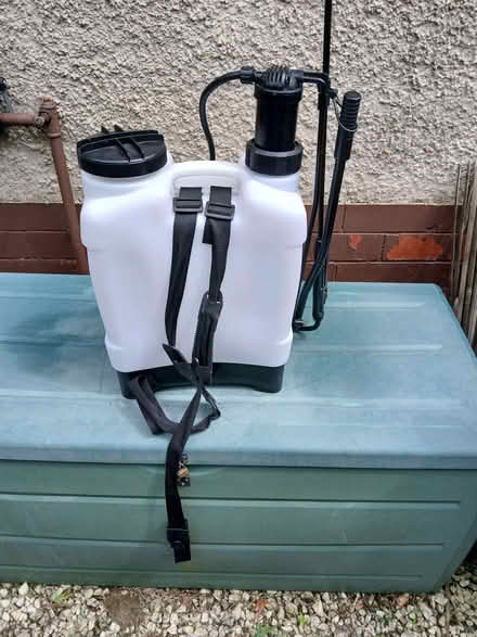 Photo of free 20 litre Backpack weedkiller sprayer (Springburn G21) #1