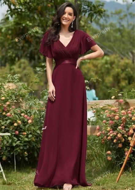Photo of free Bridesmaid Dress/Wedding Dress (Harold Hill RM3) #2