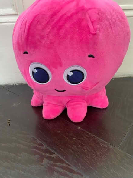 Photo of free Octopus cuddly toy (Stockwell) #1