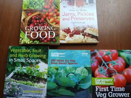 Photo of free Gardening books (Willington DL15) #1