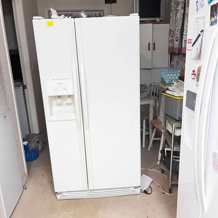 Photo of free Whirlpool Fridge (Chesapeake 23320) #1