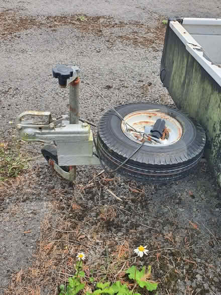 Photo of free Small trailer for spares or repair (Street on the Fosse BA4) #2