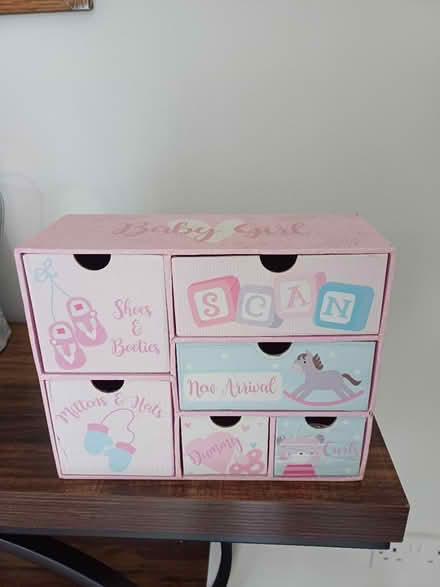 Photo of free Play kitchen and small storage box (Hemel Hempstead HP1) #2