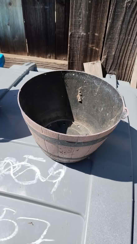 Photo of free Plastic Plant Pots (Vacaville) #4
