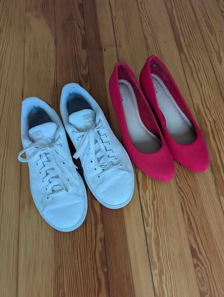 Photo of free Women's shoes size 8 (Medford) #1