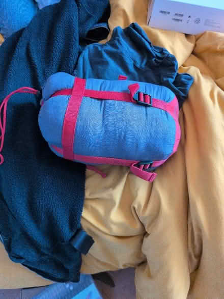 Photo of free Single sleeping bag (Five Ways B16) #1