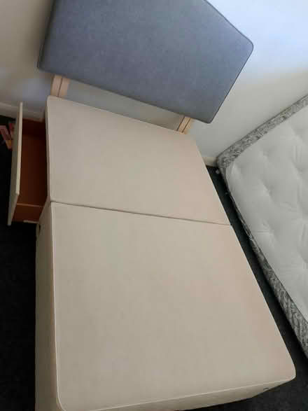 Photo of free Small double base (Ne3) #2