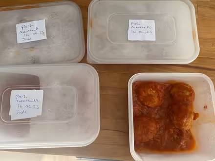 Photo of free Pork meatballs in tomato sauce (CT11) #1