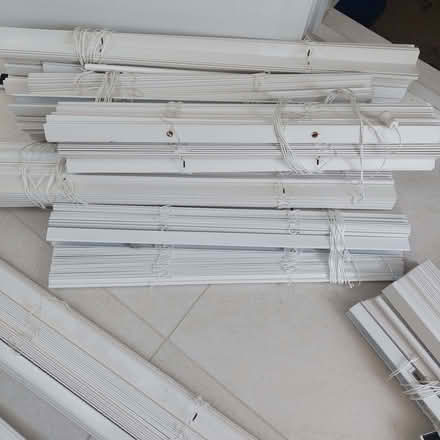 Photo of free Bay window white venetian blinds x 12 (Upminster RM14) #2